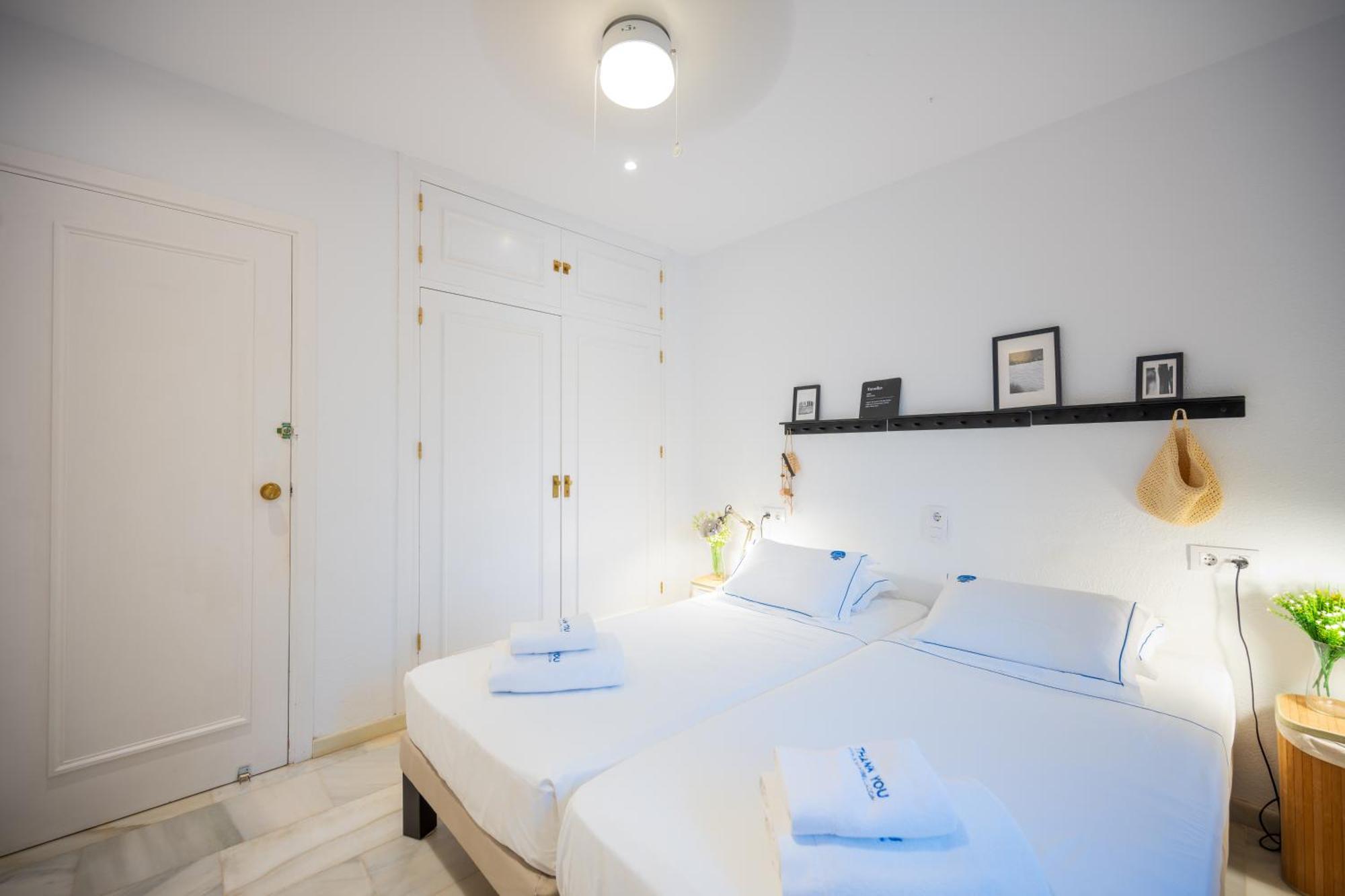 Typical Beach House Las Chapas Playa With Heated Pool Marbella Exterior photo