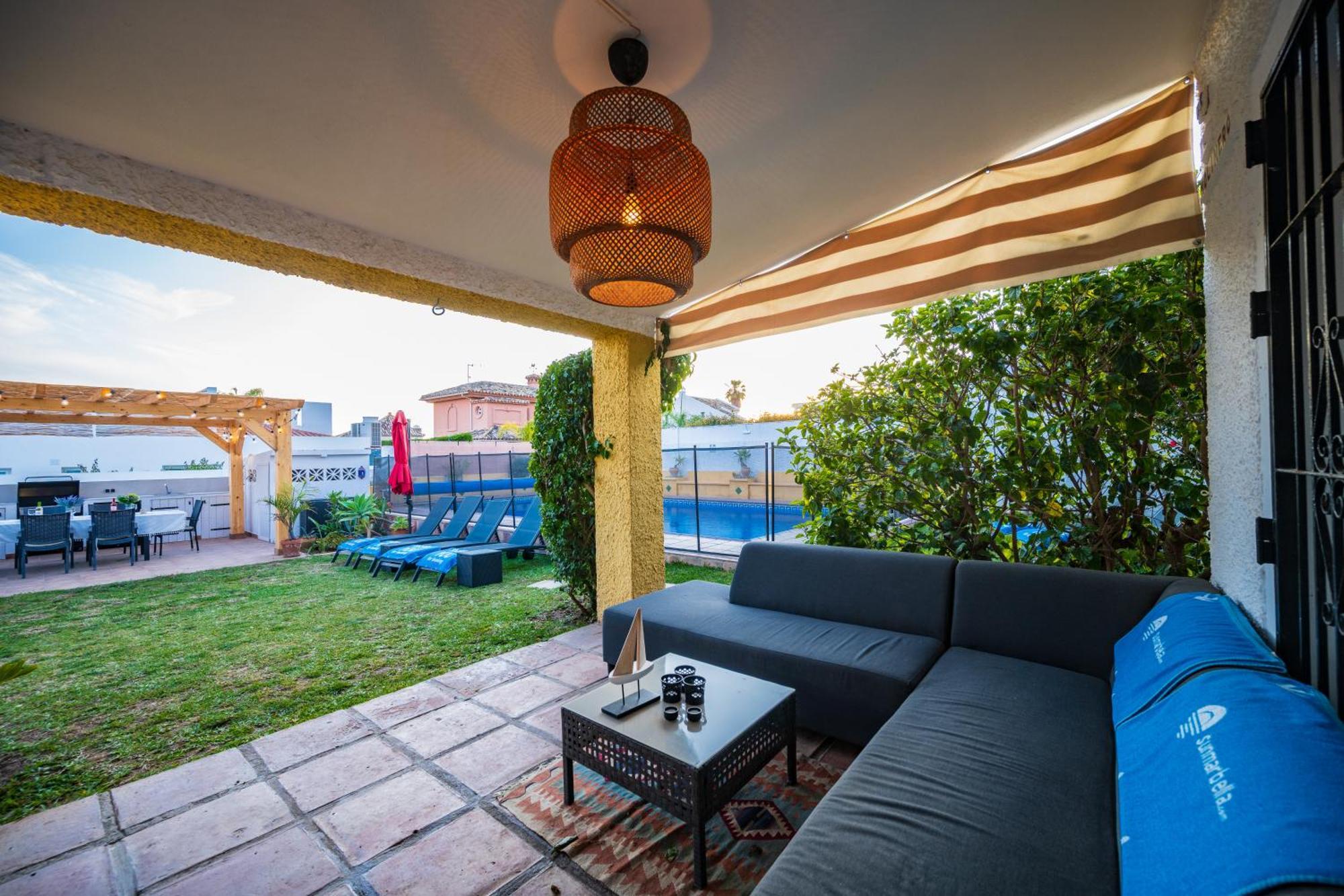 Typical Beach House Las Chapas Playa With Heated Pool Marbella Exterior photo