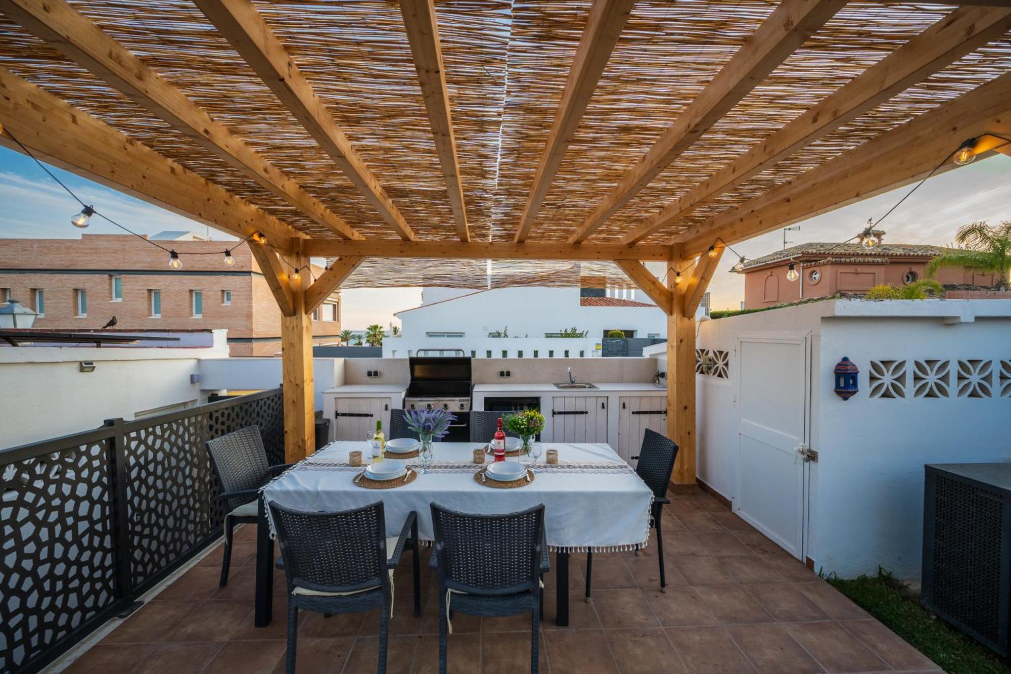 Typical Beach House Las Chapas Playa With Heated Pool Marbella Exterior photo